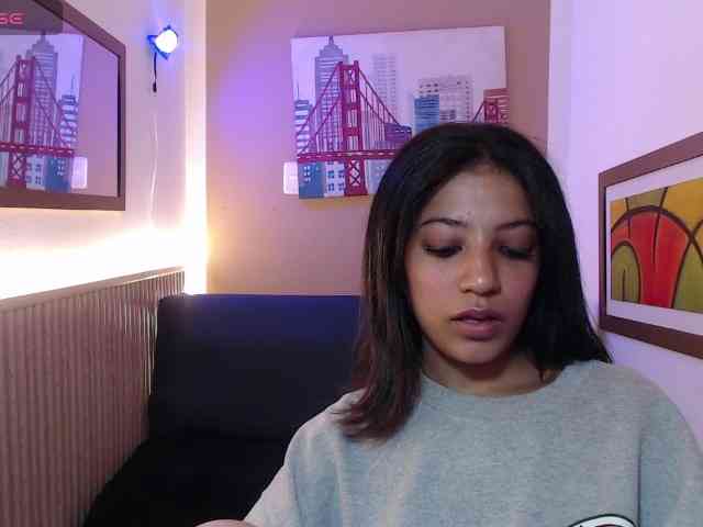 Scarleet-miaa webcam