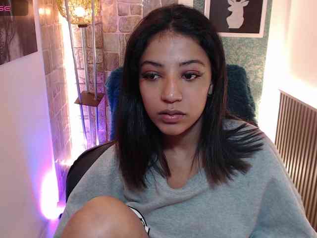 Scarleet-miaa webcam