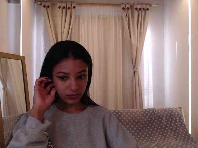 Scarleet-miaa webcam