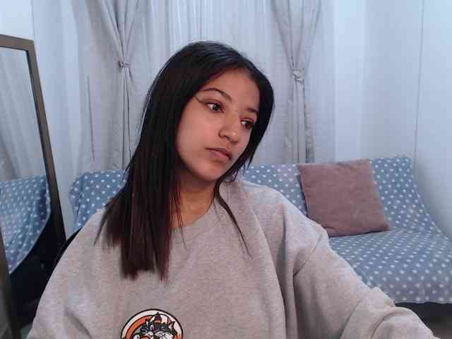 Scarleet-miaa webcam