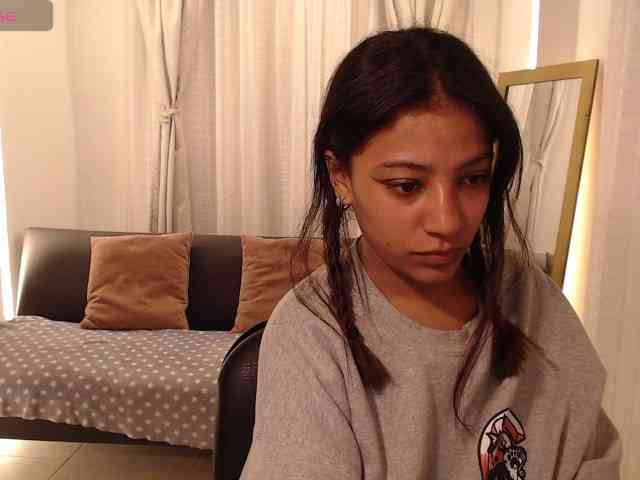 Scarleet-miaa webcam