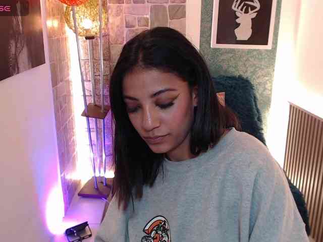 Scarleet-miaa webcam