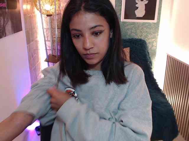 Scarleet-miaa webcam