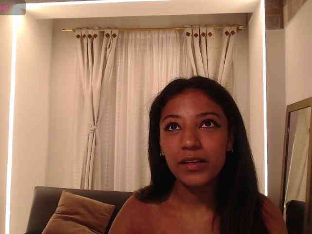 Scarleet-miaa webcam
