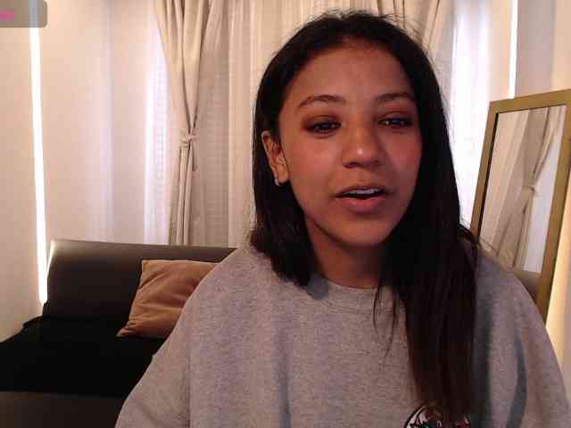 Scarleet-miaa webcam