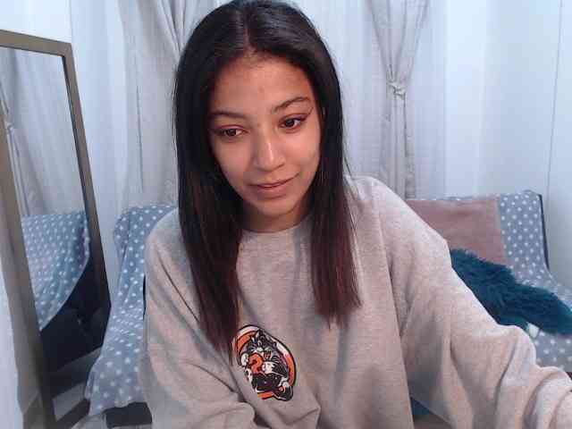 Scarleet-miaa webcam