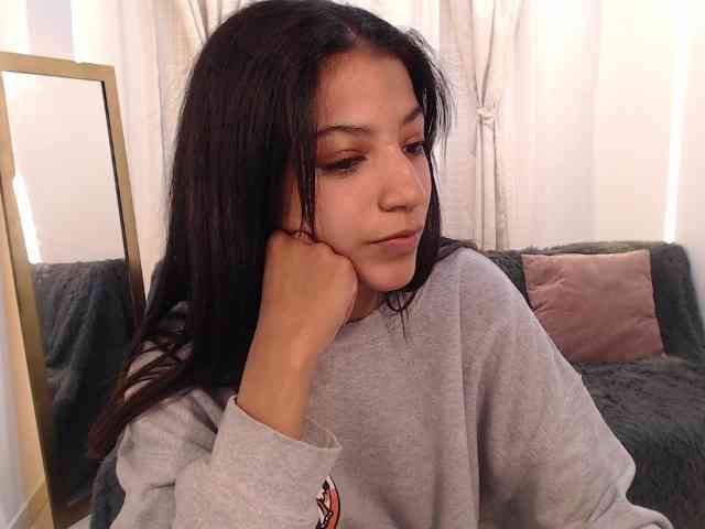 Scarleet-miaa webcam