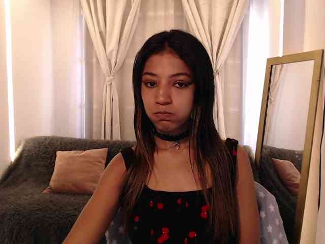 Scarleet-miaa webcam