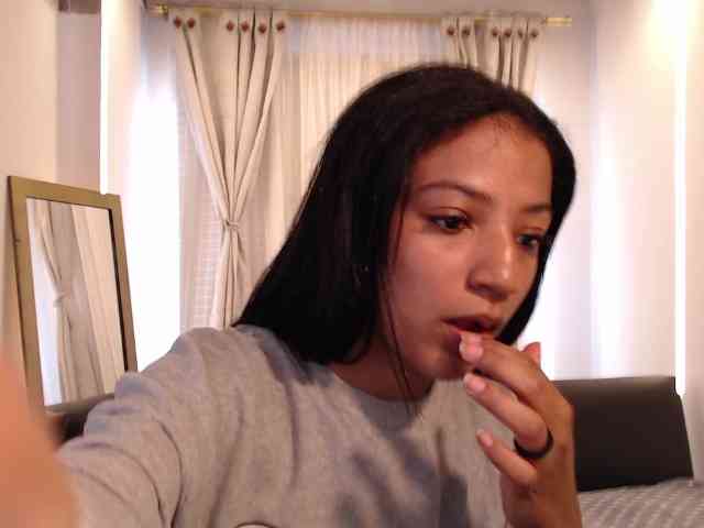 Scarleet-miaa webcam