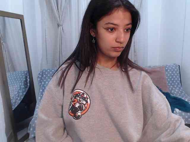 Scarleet-miaa webcam