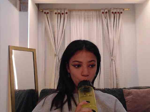 Scarleet-miaa webcam