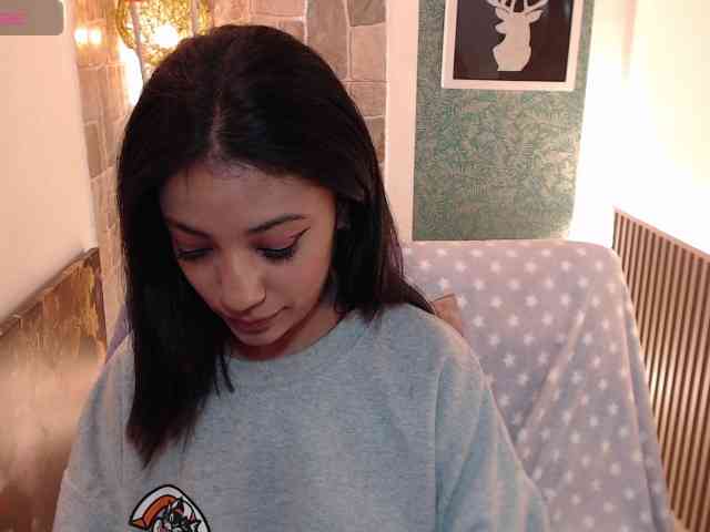 Scarleet-miaa webcam