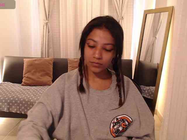 Scarleet-miaa webcam