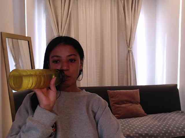 Scarleet-miaa webcam