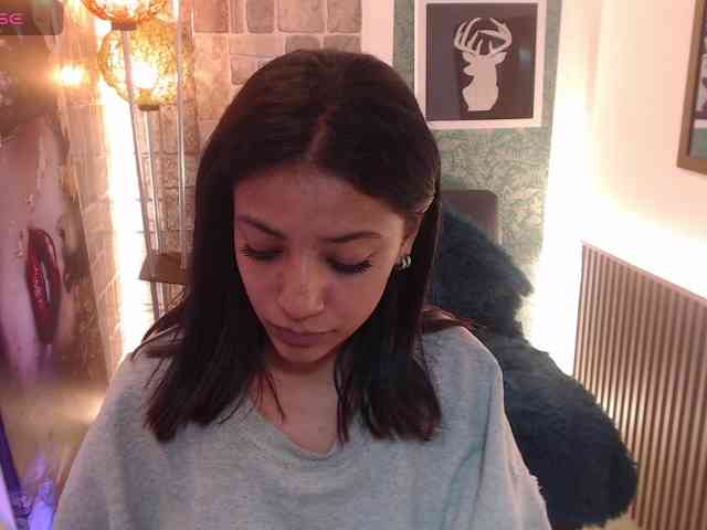 Scarleet-miaa webcam