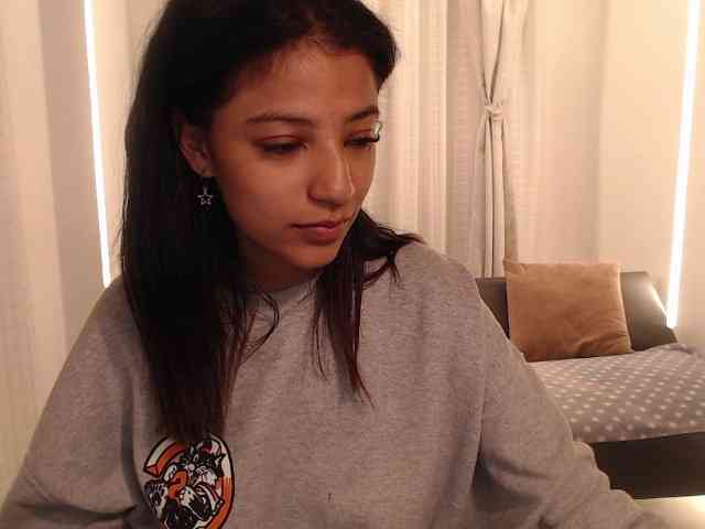 Scarleet-miaa webcam
