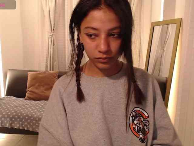 Scarleet-miaa webcam
