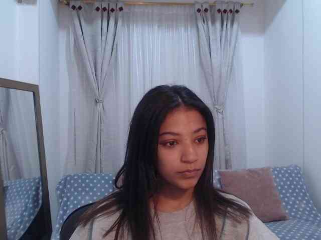Scarleet-miaa webcam