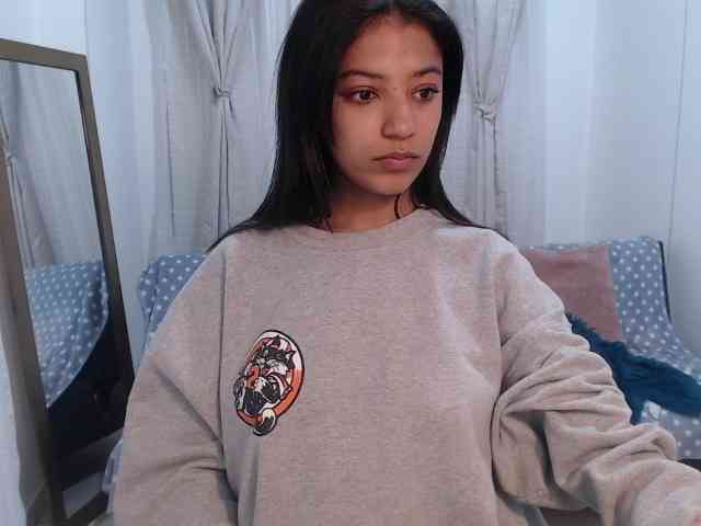 Scarleet-miaa webcam