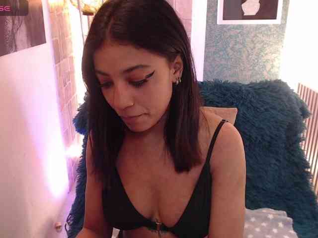 Scarleet-miaa webcam