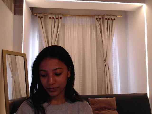 Scarleet-miaa webcam