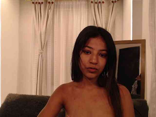 Scarleet-miaa webcam