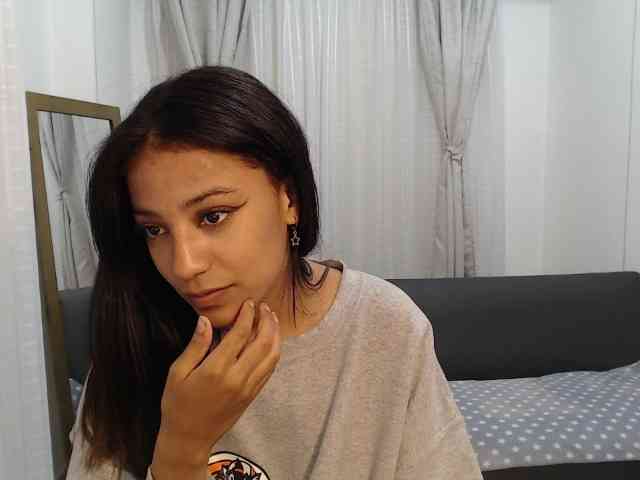 Scarleet-miaa webcam