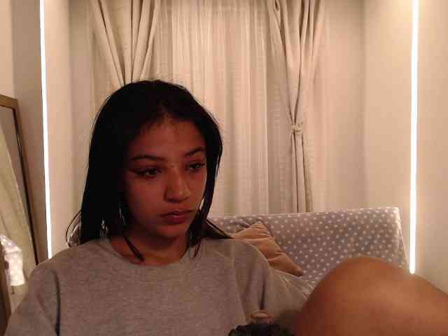 Scarleet-miaa webcam