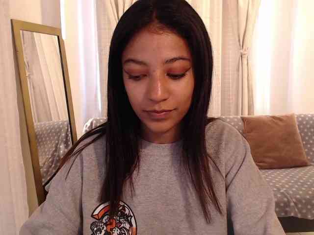 Scarleet-miaa webcam