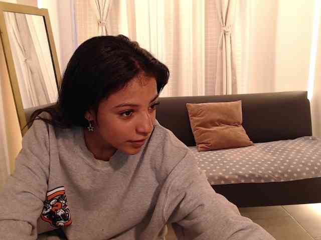 Scarleet-miaa webcam