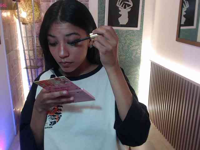 Scarleet-miaa webcam