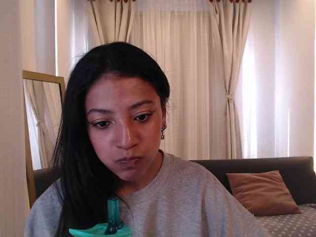 Scarleet-miaa webcam