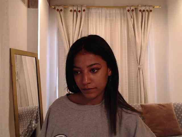 Scarleet-miaa webcam