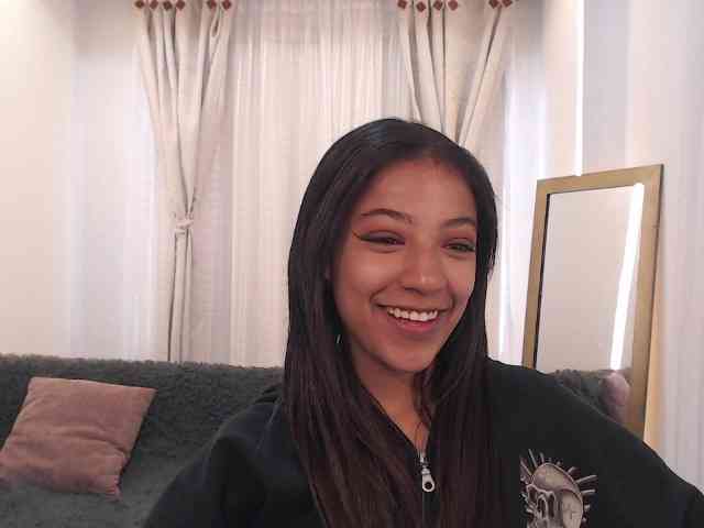 Scarleet-miaa webcam