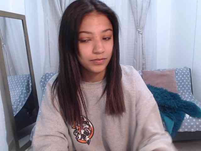 Scarleet-miaa webcam