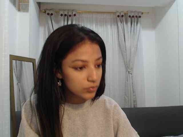 Scarleet-miaa webcam