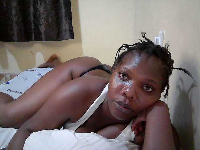 Sweet-Tiffany live cam on BongaCams