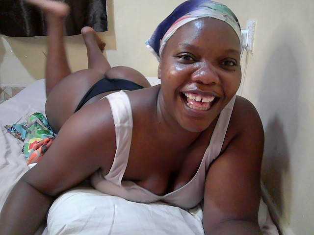 Sweet-Tiffany live cam on BongaCams