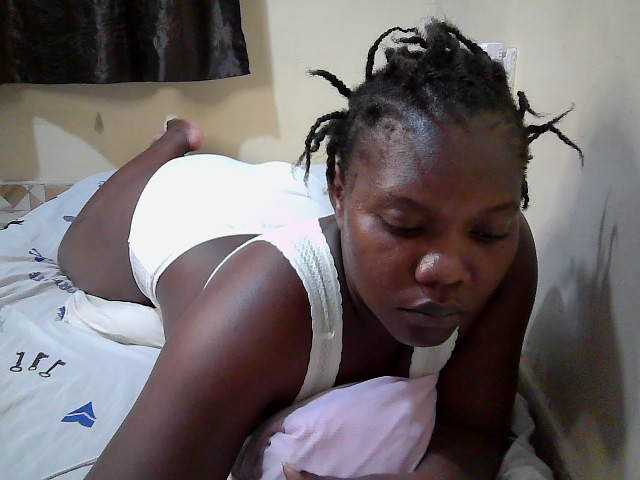 Sweet-Tiffany live cam on BongaCams