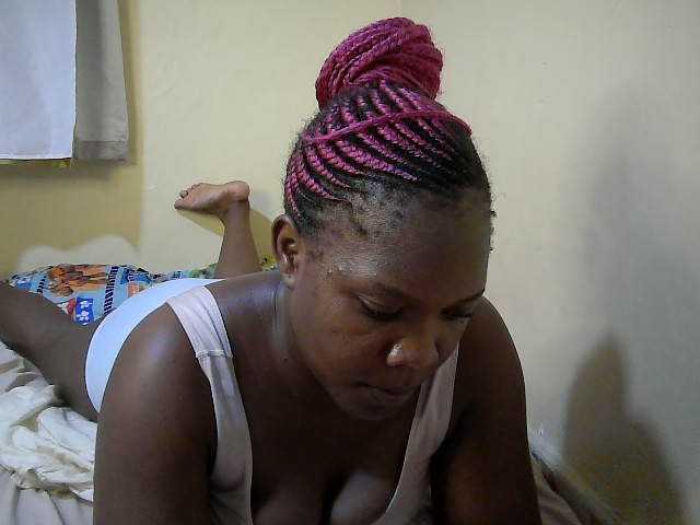 Sweet-Tiffany live cam on BongaCams