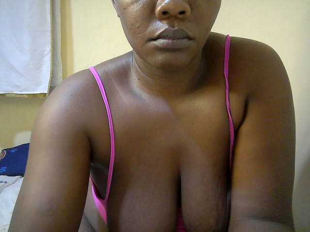 Sweet-Tiffany live cam on BongaCams
