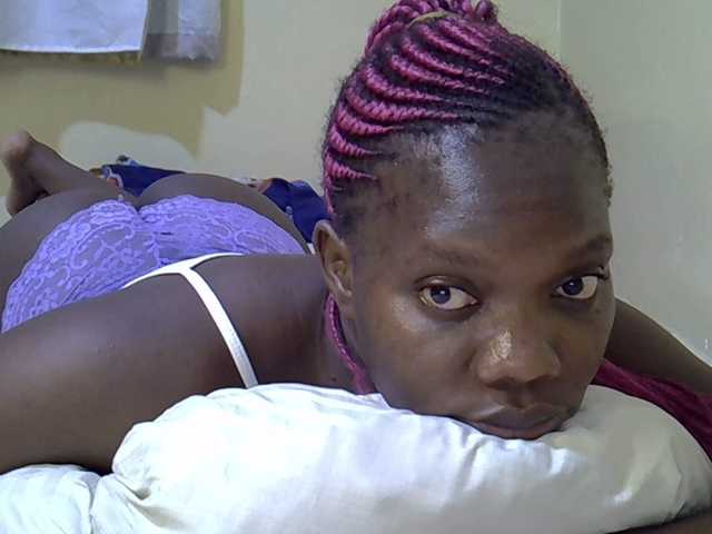 Sweet-Tiffany live cam on BongaCams