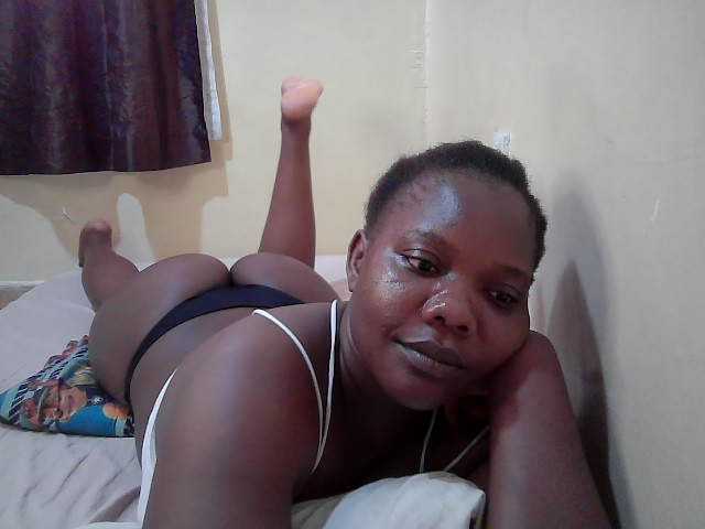Sweet-Tiffany webcam bongacams model stream image