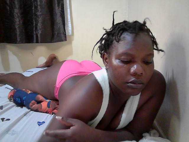 Sweet-Tiffany live cam on BongaCams