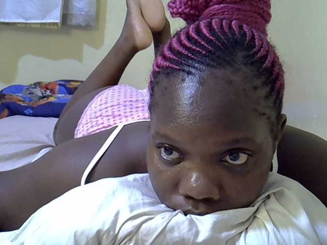 Sweet-Tiffany live cam on BongaCams