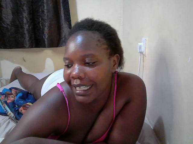 Sweet-Tiffany, en directo ahora en BongaCams