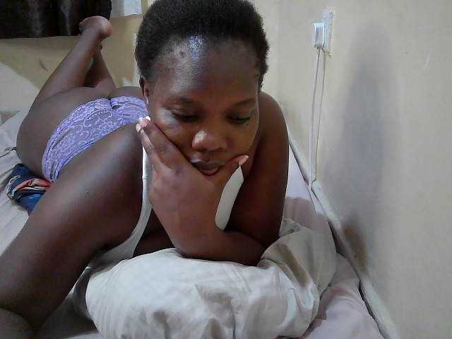 Sweet-Tiffany webcam bongacams model stream image