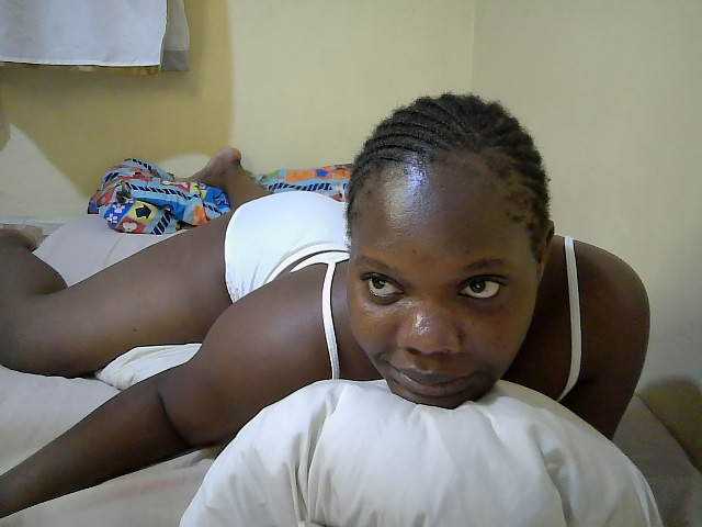 Sweet-Tiffany live cam on BongaCams