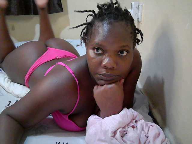 Sweet-Tiffany live cam on BongaCams