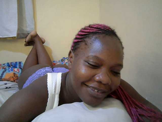 Sweet-Tiffany live cam on BongaCams